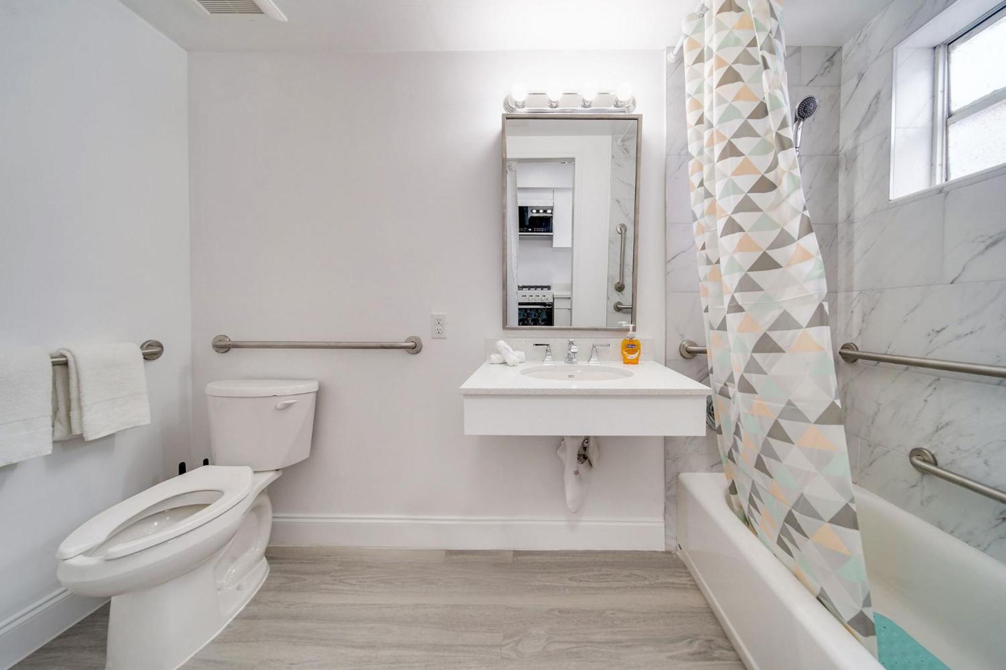 Deco Beachside Apt, W/2 Queen Beds, Washer/Dryer Miami Beach Extérieur photo